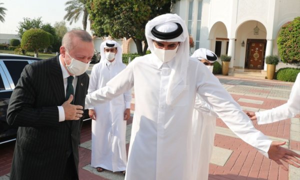 Erdoğan'ın dostu Katar'da skandal Türkiye analizi: Fırsat reyonu gibi!