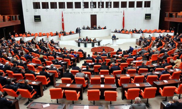Seçim barajı yüzde 7'ye düştü
