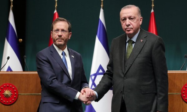 Erdoğan, İşgalci rejim cumhurbaşkanı ile görüştü