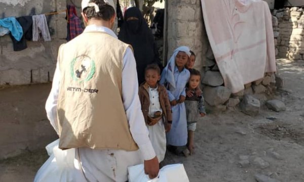 Avrupa Yetim-Der'den Yemen'de Yetim ve Mazlumlara iftar yemeği