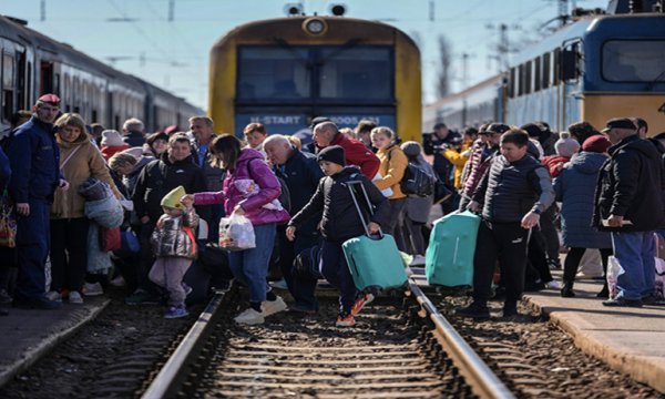 Siyonist organ mafyaları iş başında! Yaklaşık 5 milyon Ukraynalı yerinden oldu