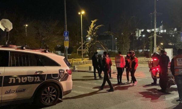İşgalci Fanatikler Filistinlilere saldırdı
