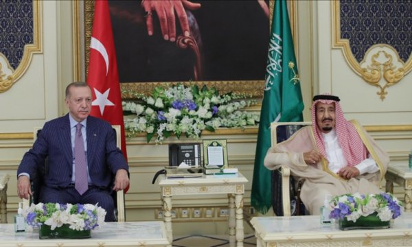 Cubhurbaşkanı Erdoğan, Suudi Arabistan Kralı Selman ile bir araya geldi