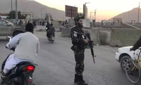 Kabil'de camiye bombalı saldırı: 5 ölü, 20 yaralı