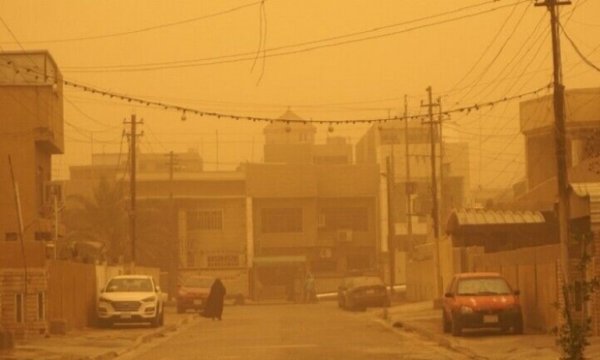 Irak'ta kum fırtınası can aldı, 5 bin kişi hastanelik oldu