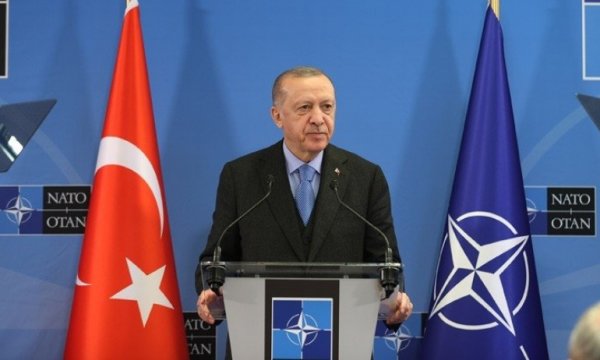 "İsveç ve Finlandiya'nın NATO üyeliğine olumlu bakmıyoruz"