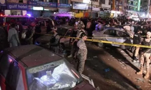 Pakistan’da bombalı saldırı: Ölü ve yaralılar var