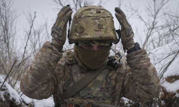 İsrail'den Ukrayna'ya kask ve çelik yelek yardımı