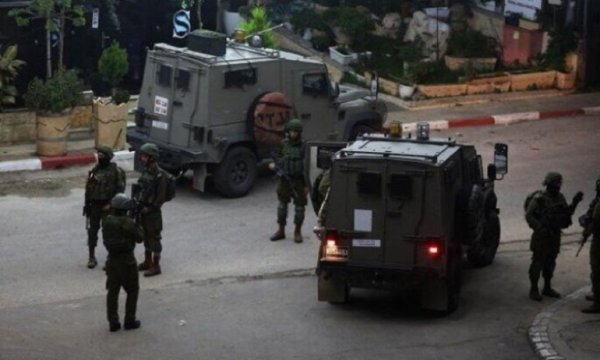 Siyonist militanlar Batı Şeria'ya gece saldırı düzenledi