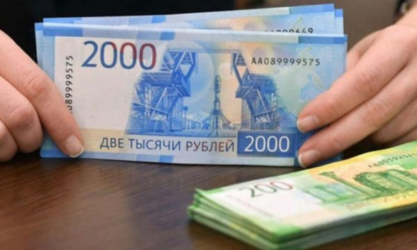 Avrupa yaptırımları tartışadursun... Ruble'de 4 yıldır olmayan oldu 