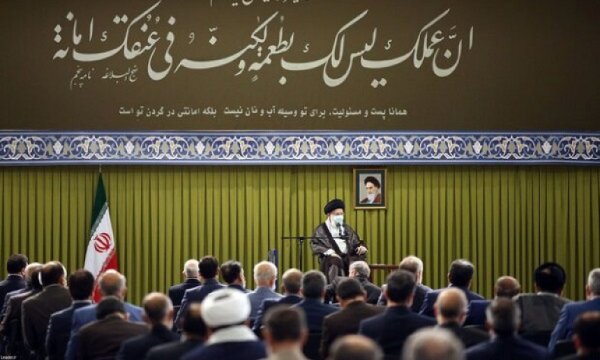 İslam Devrimi Lideri meclis milletvekillerini kabul etti