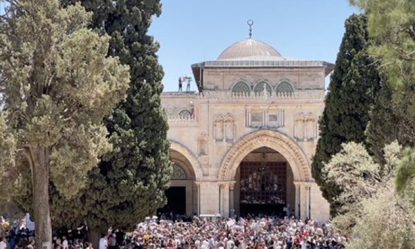 Hint yetkililerin Hz. Muhammed'e hakaret içeren ifadeleri protesto edildi