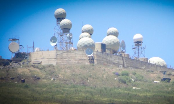 "İsrail İran'a karşı BAE ve Bahreyn'e radar sistemleri yerleştirecek"