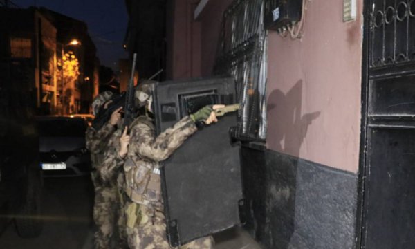 16 ilde 'FETÖ' operasyonu: 47 gözaltı kararı