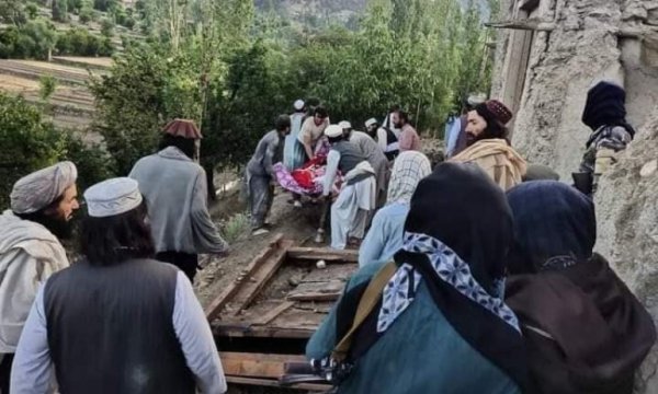 Taliban: Deprem için gönderilen yardımlara karışmayacağız