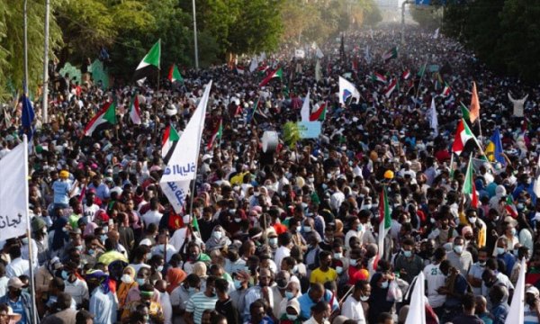 Sudan'da darbe karşıtı gösterilere cunta müdahalesi: 9 ölü