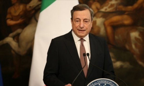 İtalya'daki siyasi belirsizlik sürüyor