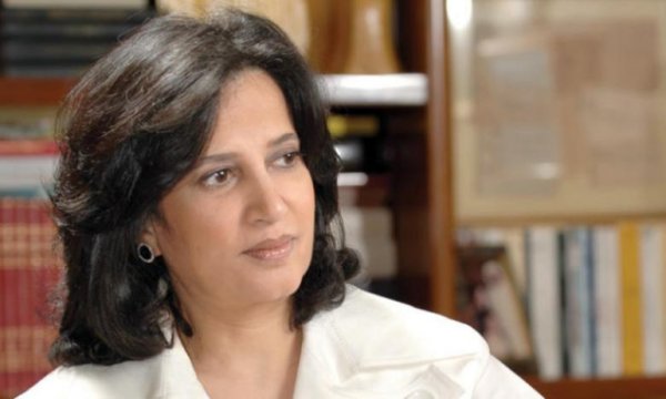 Bahreyn Kültür Bakanı Şeyha Mey Binti Muhammed'ten dik duruş