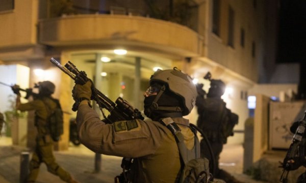 Irkçı İsrail Başbakanı polise Filistinli gençleri vurma yetkisi verdi