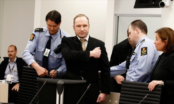 Norveç'te 77 kişinin öldüğü terör saldırılarının üzerinden 11 yıl geçti