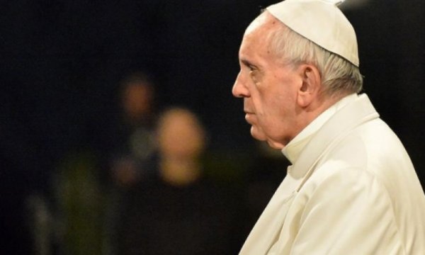 Papa, Kanada'da kilise okullarında yerlilere yapılanlar için "soykırım" dedi