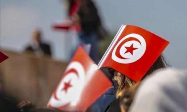 Tunus halkı sandık başında