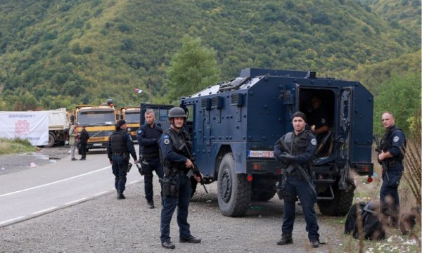 Kosova ve Sırbistan istikrarsızlığın eşiğinde mi?