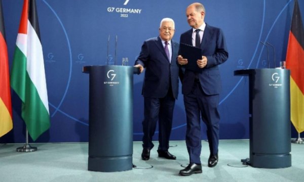 Soykırıma çifte standart; Mahmut Abbas'a 'Holokost' soruşturması