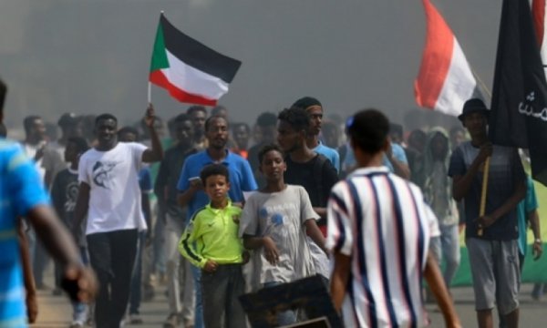 Sudan'da gösteriler devam ediyor
