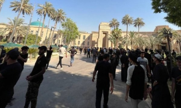 Irak'ta Sadr yanlıları Bağdat'taki Cumhurbaşkanlığı Sarayı'na girdi