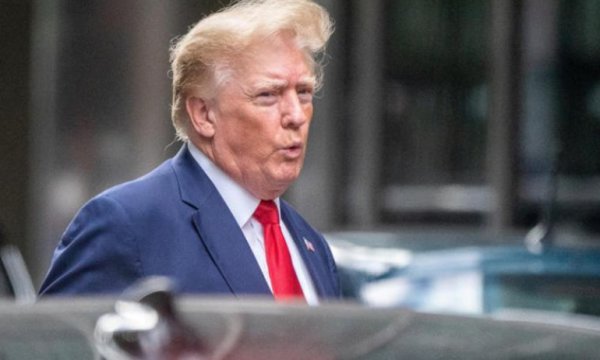 Trump'ın evine FBI baskını: 11 binden fazla sınıflandırılmamış belgeye ulaşıldı