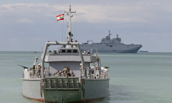 Lübnan'dan 40 teknelik konvoy, İsrail'in deniz sınırına doğru yöneldi