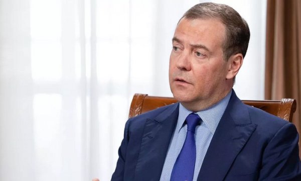 Medvedev: Borrell, bir daha çıkarılmamak üzere 'eli sıkılmayacak kişiler listesine' eklensin