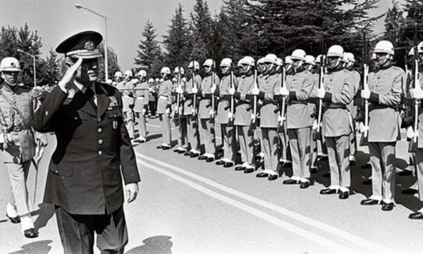 ABD: 12 Eylül'ü yapan askeri liderleri iyi tanıyoruz, endişeye gerek yok!