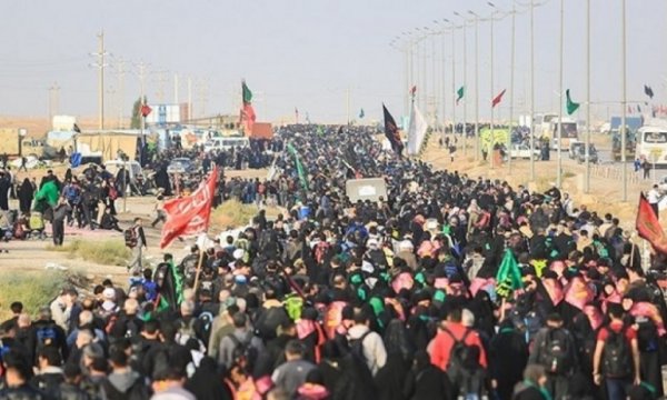 Kerbela'ya giden yollar Hüseyin’in (a.s.) ziyaretçileriyle dolup taştı