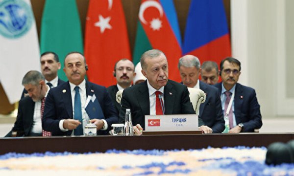 Rusya: Türkiye'nin Şangay'a üye olması için NATO'dan çıkması lazım