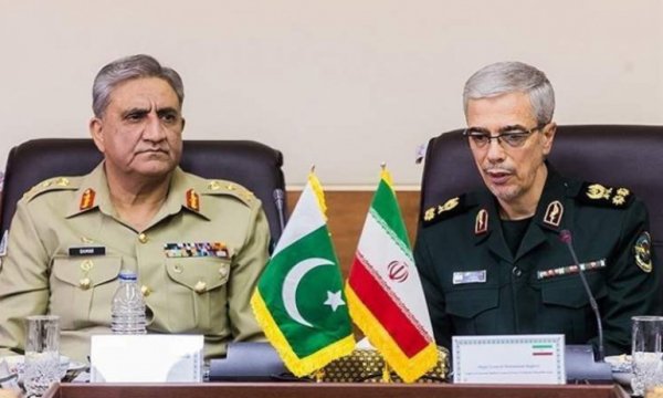 İran: Pakistan ile ortak askeri güç kurmaya hazırız