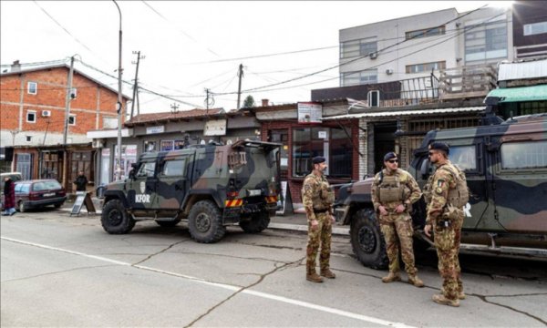 Kosova'daki barikatlarla ilgili NATO'dan açıklama