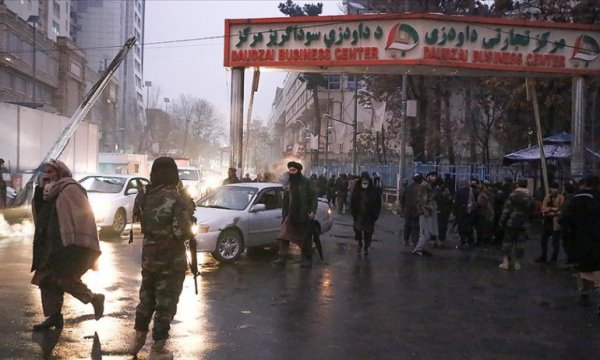 Kabil'de Dışişleri Bakanlığının önündeki patlamayı terör örgütü DEAŞ üstlendi 