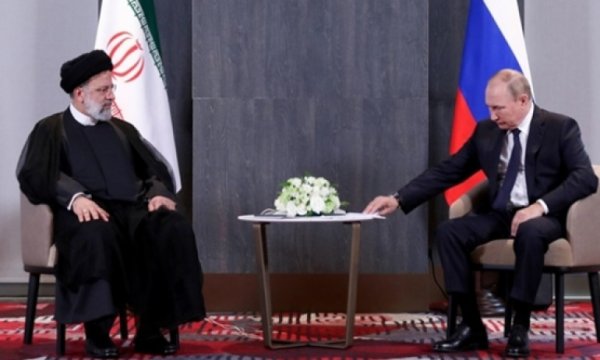 Putin ile Reisi Suriye'yi görüştü