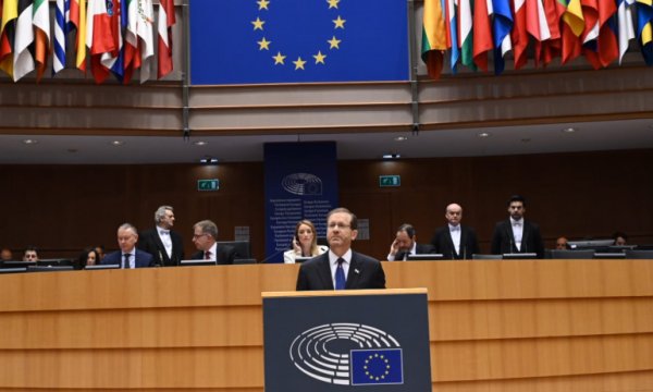 Siyonist Herzog, AB'den İran karşıtı girişimlerini arttırmasını istedi 
