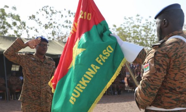 Burkina Faso cuntası orduyu genişletme arayışında