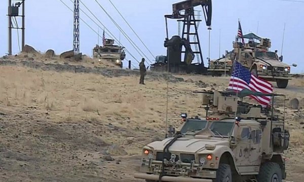ABD, Suriye petrolünü çalmaya devam ediyor