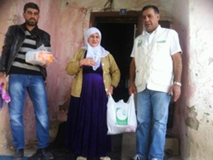 Hasene Derneği'nden Van'a Yardım