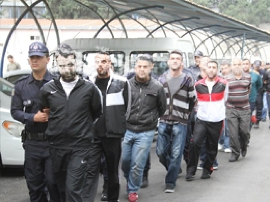 Çete Operasyonunda 22 Kişi Gözaltına Alındı