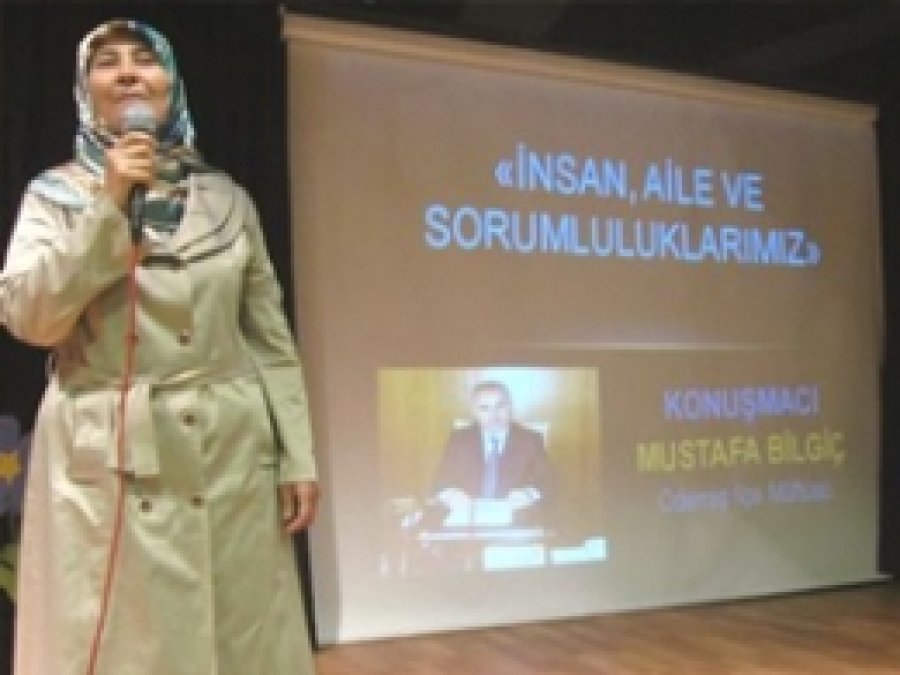 Kur'an Kursu Mezunları Konferansta Buluştu