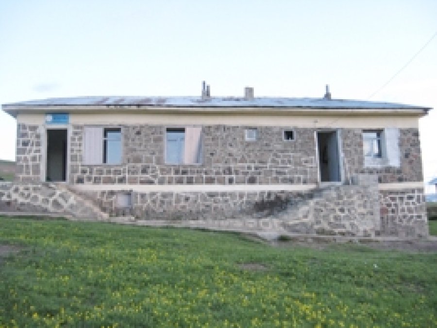 Köy Okulları Halen Öğretmensiz