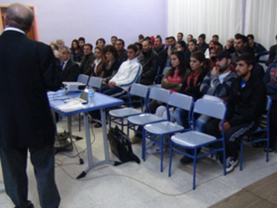Batman'da 'Liderlik' Konferansı