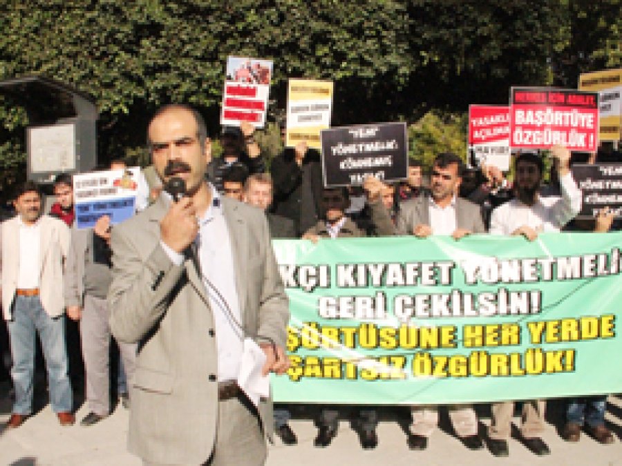 'Başörtüsü Yasağı Kemalizm'e Bağlılık Göstergesidir'