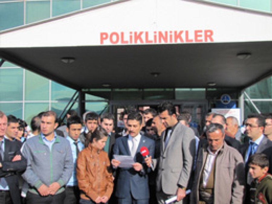 Darp Edilen Doktor İçin Basın Açıklaması